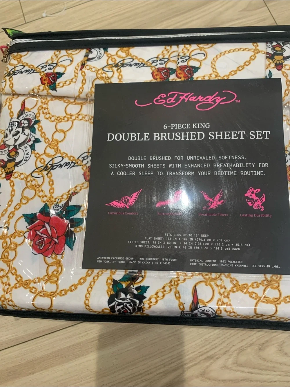 Ed Hardy KING sized White Sheet Set with Red Roses & Gold Chain Motif